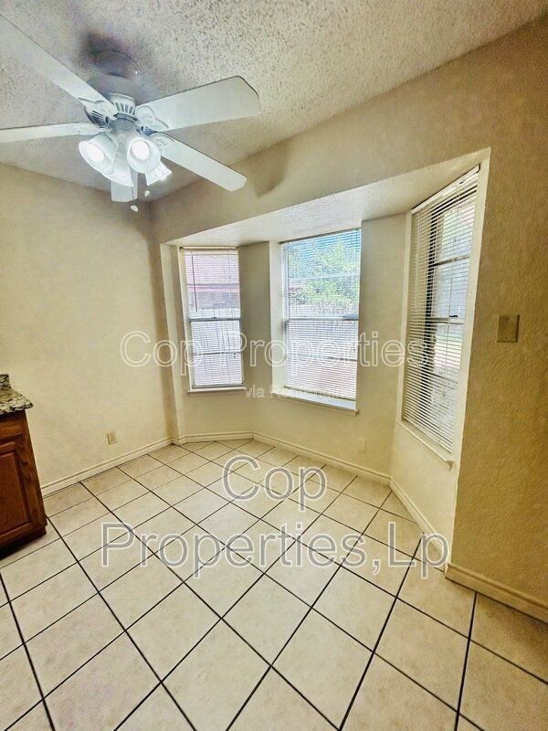 Building Photo - 14810 Ridge Hill Dr