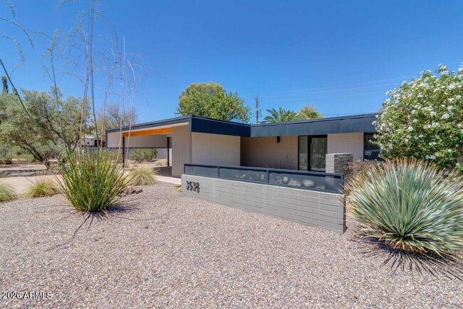 Building Photo - 3538 E Gold Dust Ave