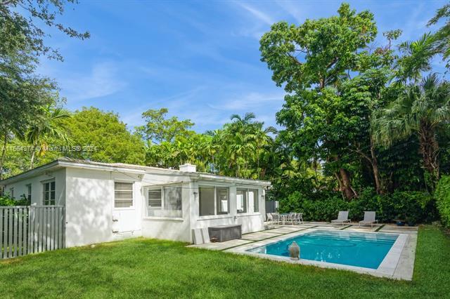 Building Photo - 1225 Tangier St