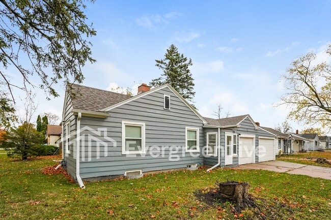 Building Photo - 5125 W Stark St