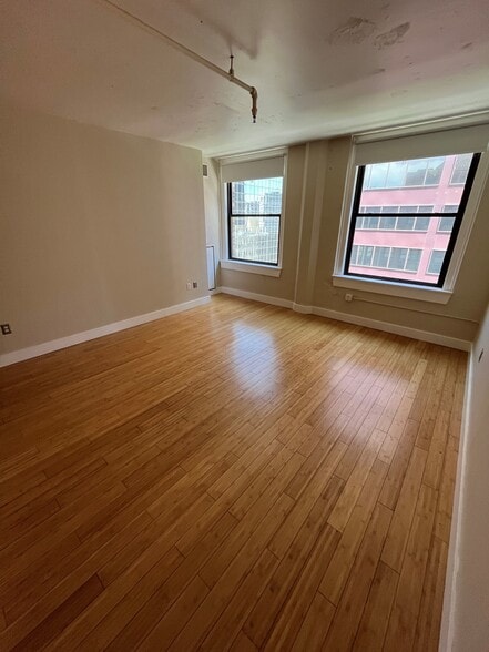 Building Photo - 444 17th St