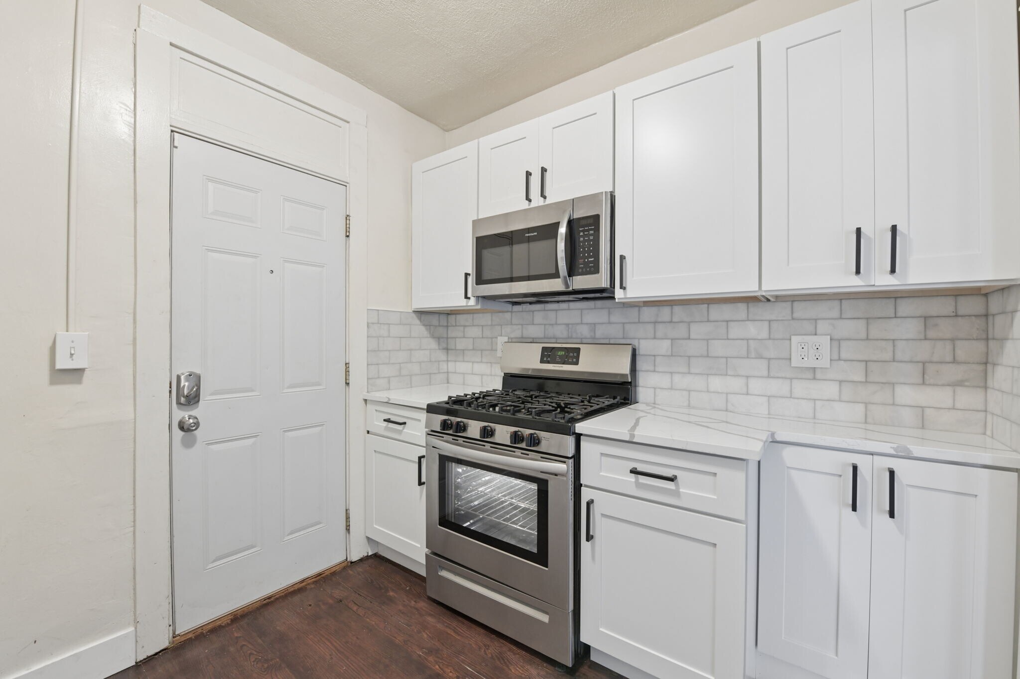 Building Photo - 168 Chittenden Ave