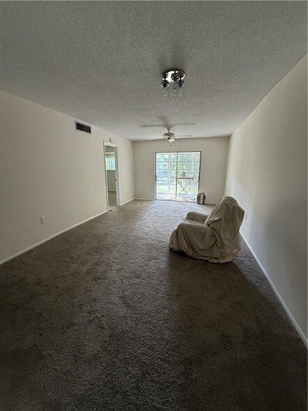 Building Photo - 1100 Ponce De Leon Cir