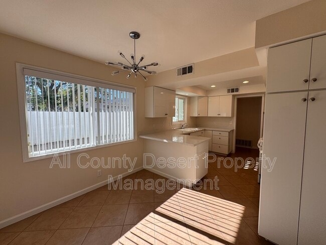 Building Photo - 73502 Sun Ln