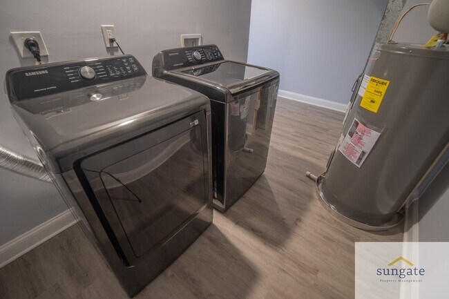 Building Photo - 43 Wellspring Cir