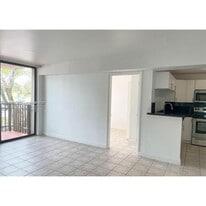 Building Photo - 3611 SW 117th Ave
