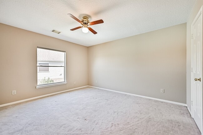 Building Photo - 4014 Ivywood Dr