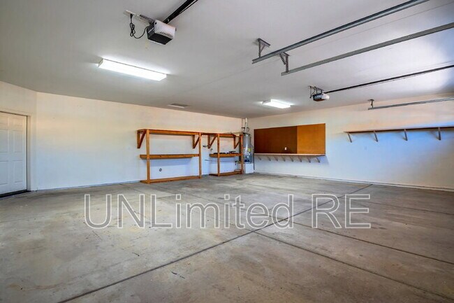 Building Photo - 4926 Mesa Blanca Way