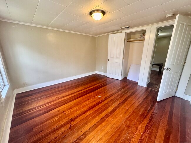 Building Photo - 111 Rockwell St