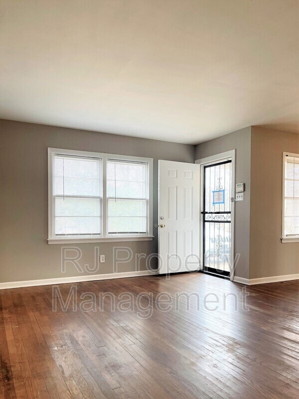 Building Photo - 3562 Bigelow St