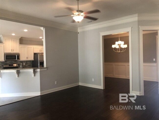 Building Photo - 30220 Persimmon Dr