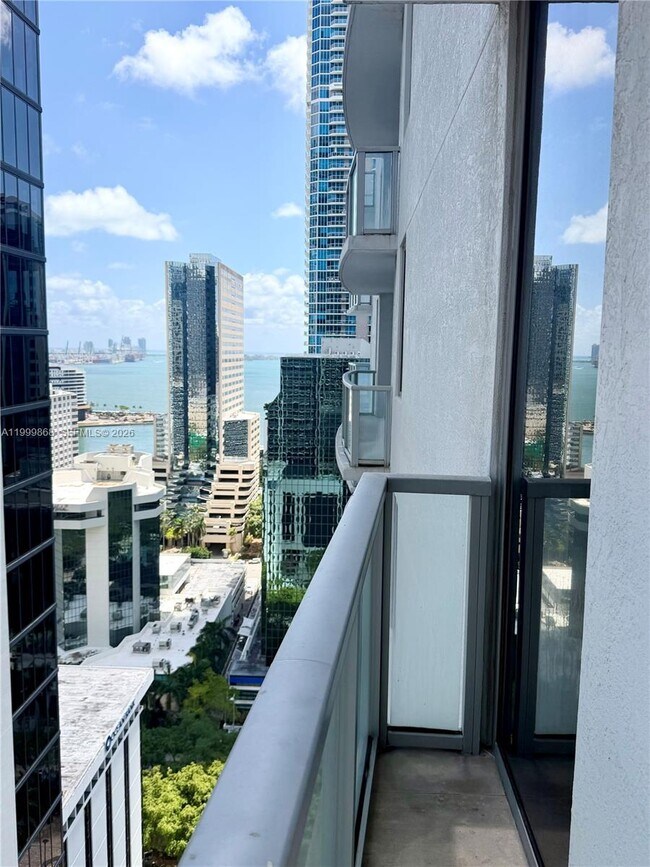 Building Photo - 1050 Brickell Ave
