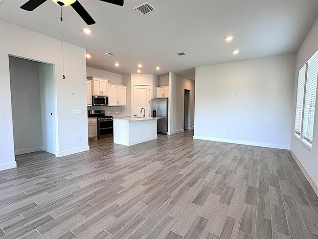 Building Photo - 12608 Stanford Dr