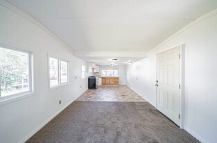 Building Photo - 1452 Huckleberry St