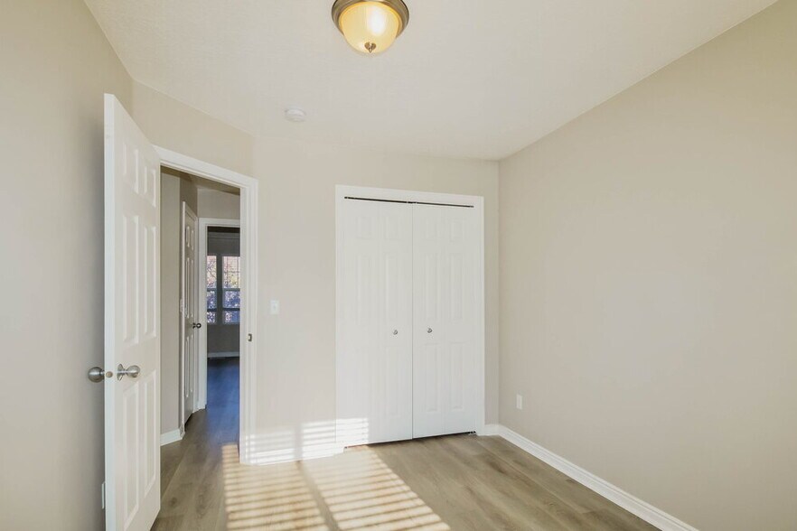 Building Photo - 2353 N 400 W