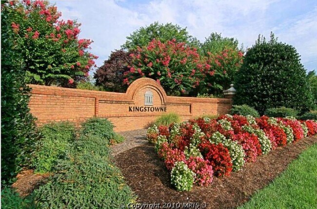 Building Photo - 6254 Taliaferro Way
