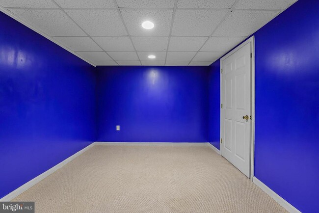 Building Photo - 363 Chickory Way