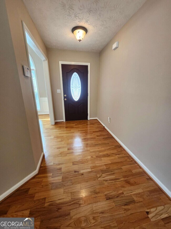 Building Photo - 1052 Ludwick Way