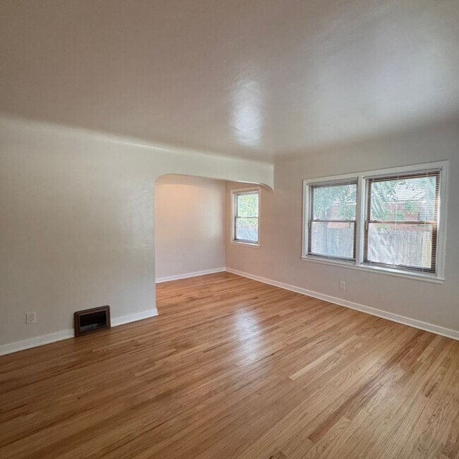 Building Photo - 1290 Gordon Ave