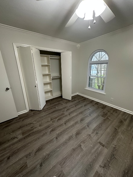 Building Photo - 7934 Grandridge Dr