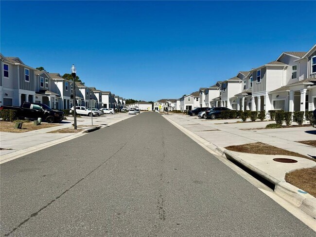 Building Photo - 7489 Stone Crk Trl