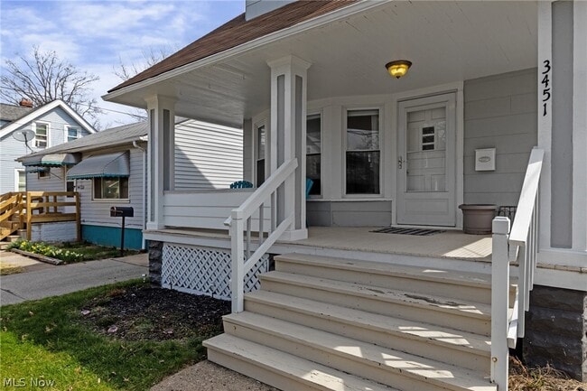 Building Photo - 3451 W 137th St