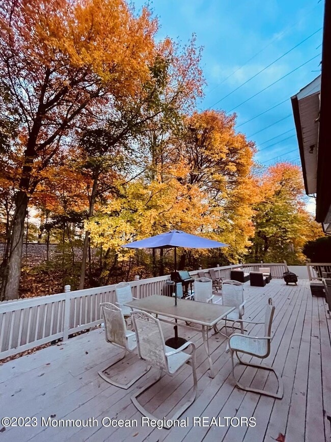 Building Photo - 56 West Side Ave