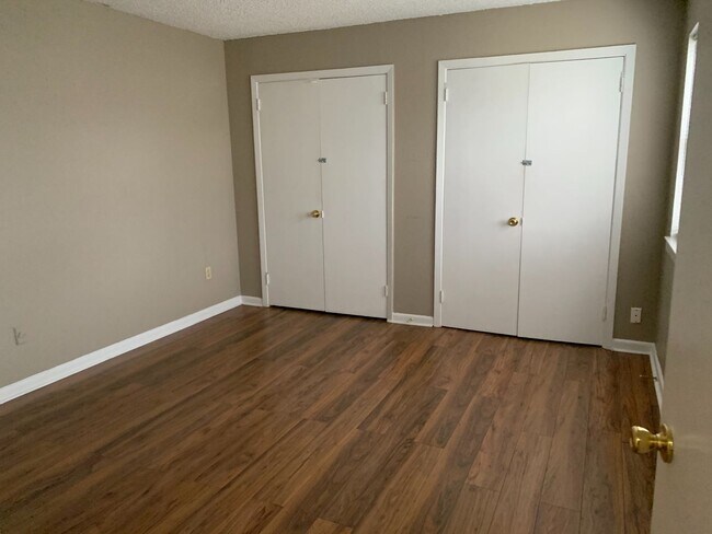 Building Photo - 1719 Ridge Oak Pl