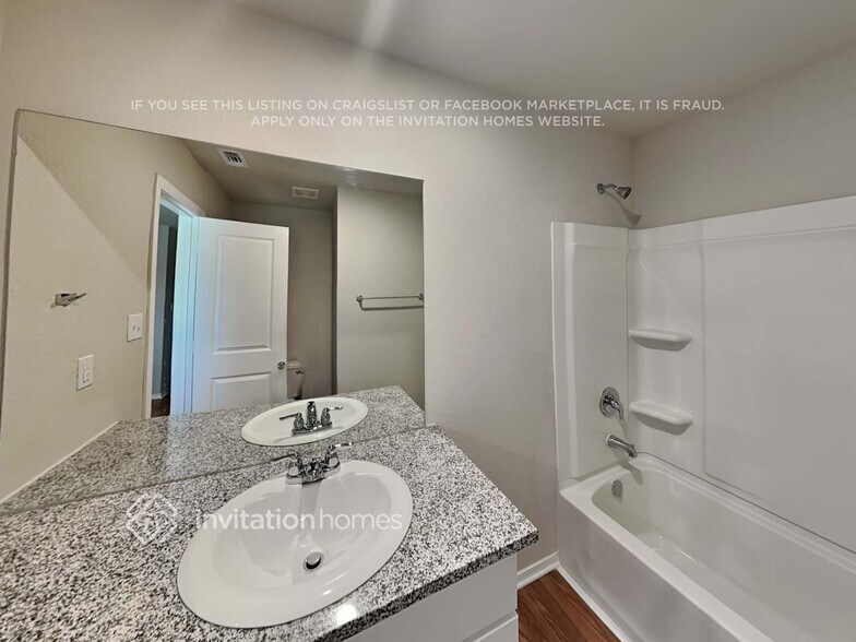 Building Photo - 5406 Verdugos Pl