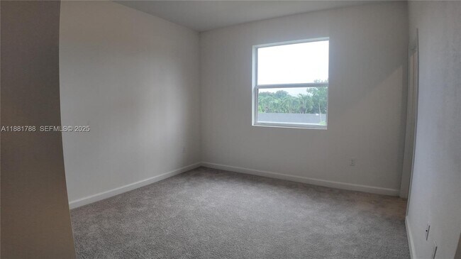 Building Photo - 35761 SW 178th Ct