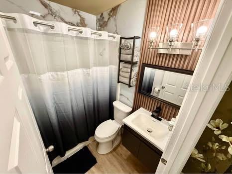 Building Photo - 1006 W Catherine St