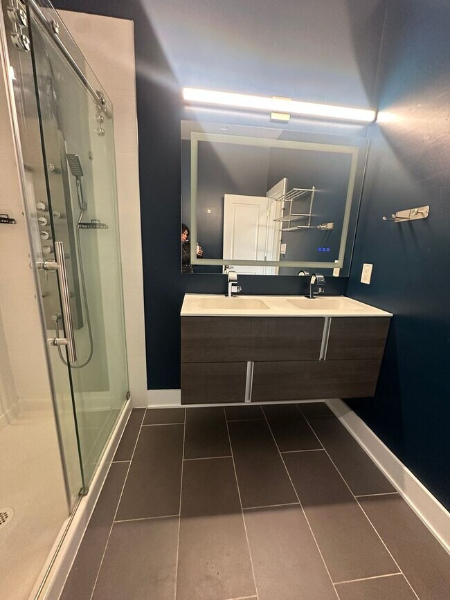 Building Photo - Modern 2 Bedroom, 2 Bathroom Penthouse with Parking in Historic LeDroit Park