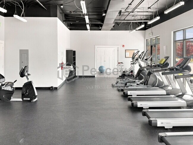 Building Photo - 756 E 500 S