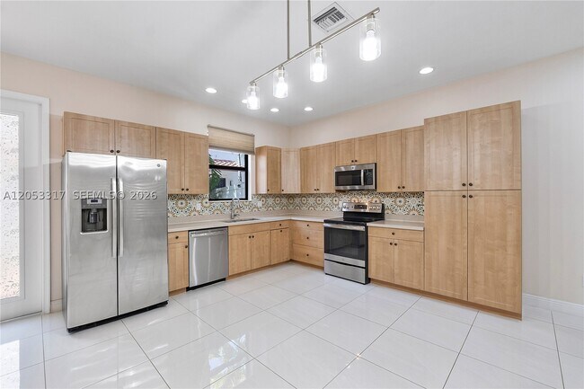 Building Photo - 20914 NW 1st Dr