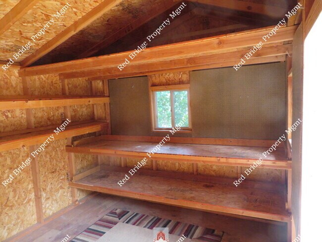 Building Photo - 18385 SW Swanstrom Dr