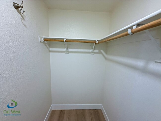 Building Photo - 7661 Forest St