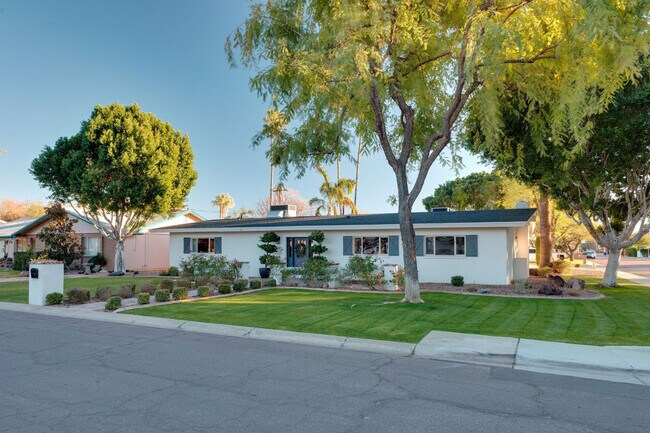 Building Photo - 243 W Harmont Dr