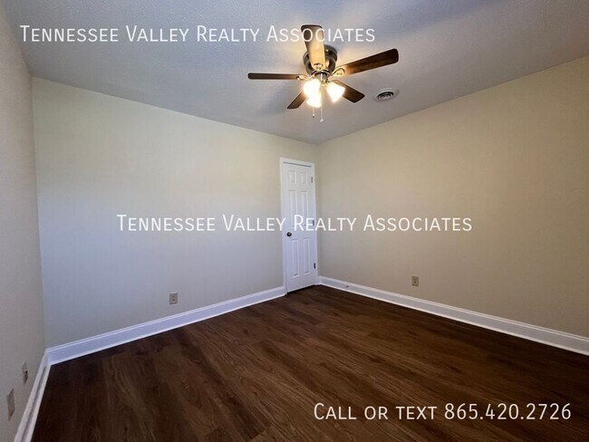 Building Photo - 455 Bramblewood Ln