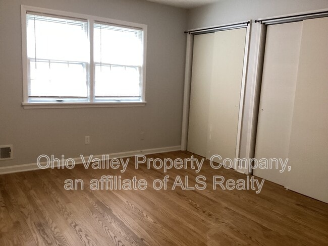 Building Photo - 2551 Glenmary Ave