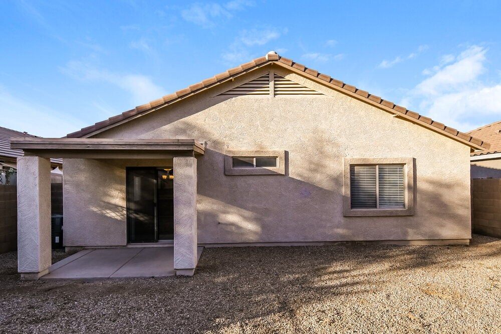 Building Photo - 1701 E Christopher St