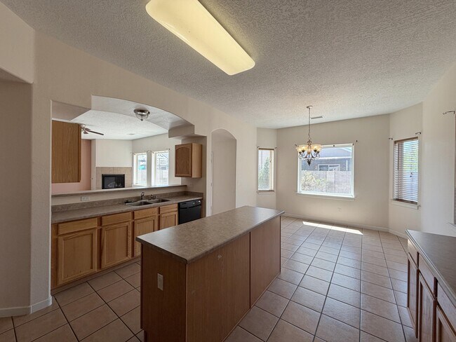 Building Photo - 6216 Calle Vizcaya NW