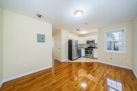 Building Photo - 524-526 4th St