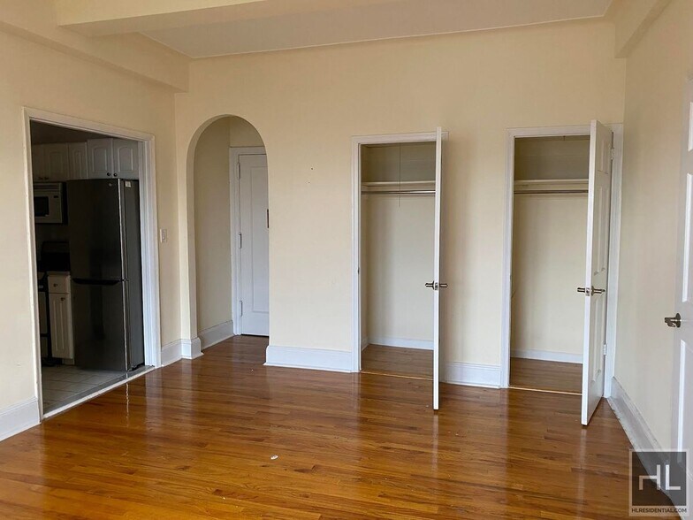 Building Photo - SECOND AVENUE