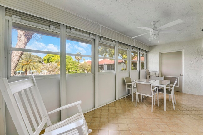 Building Photo - 14849 Cumberland Dr