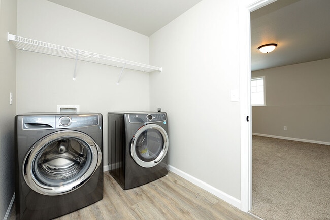 Building Photo - 1726 18th St N