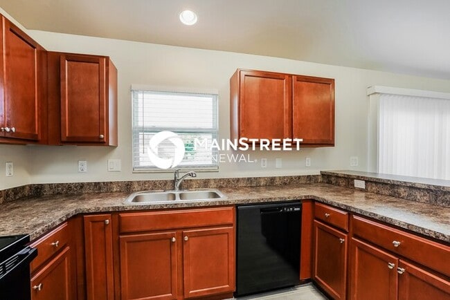 Building Photo - 3 Bedroom Pet-Friendly Home in Cape Coral, FL with Main Street Renewal