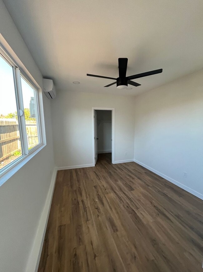 Building Photo - 1BD 1BA Newly Remodeled Casita