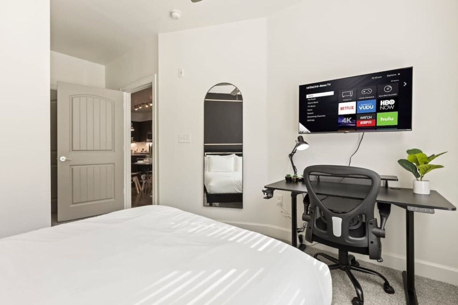 Building Photo - 5275 Town and Country Blvd