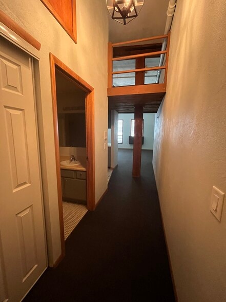 Building Photo - 222 Jay St