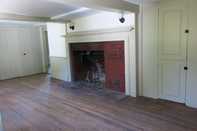 Building Photo - 22 Kimball Rd